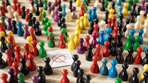 Kommunale Abstimmungen Bunte Spielfiguren